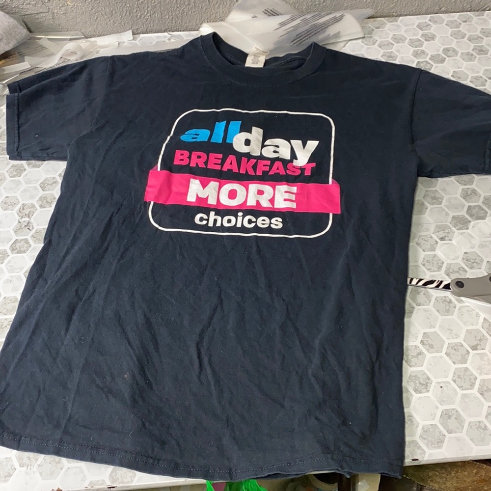 Gildan Large All Day McDonald’s Breakfast Short Sleeve T Shirt